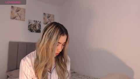 Mariana online show from February 15, 1:43 pm