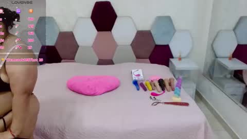 mariana online show from February 24, 7:01 pm