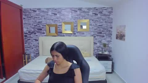 Mariana online show from December 3, 7:11 pm