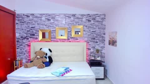Mariana online show from February 19, 8:10 pm