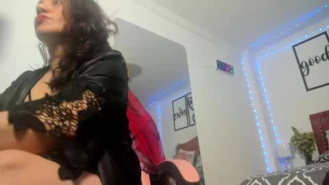 marie online show from March 5, 6:12 pm