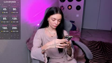 Maria  online show from March 29, 3:22 pm