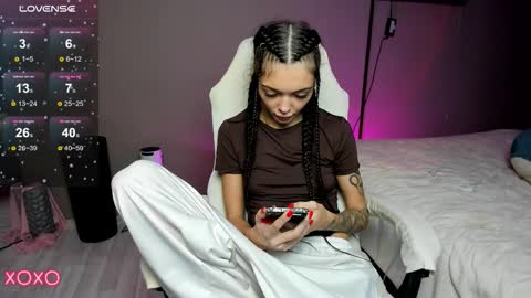 Snapshot of mariella__adams chatting on October 30, 1:34 pm Maria  online show from October 30, 1:34 pm