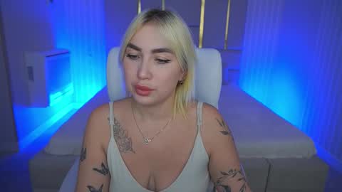 Snapshot of mariellavv chatting on October 22, 8:36 pm Mariella online show from October 22, 8:36 pm