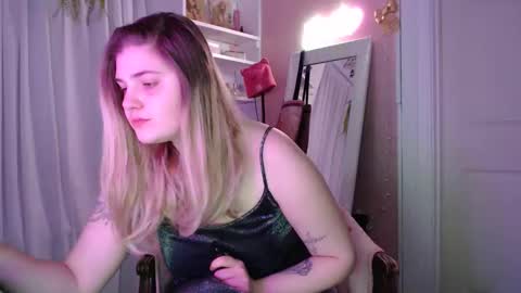 marigoldrue online show from February 28, 3:06 am