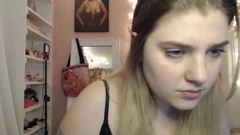 marigoldrue online show from January 14, 12:26 am