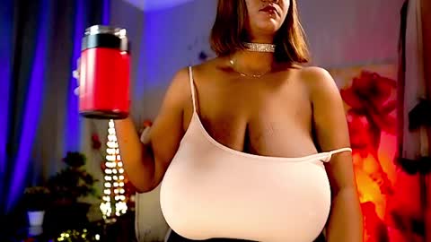 Snapshot of mariicha chatting on January 4, 7:13 am Nikita - Scroll down and read my bio please. New Pictures in Bio online show from January 4, 7:13 am