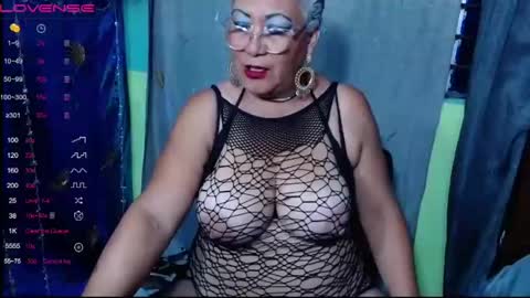 Marilin carolina online show from February 2, 3:21 am