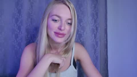 mariwell online show from June 21, 10:25 pm