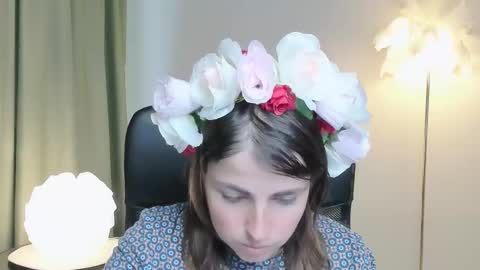 martaedams online show from October 1, 7:24 am