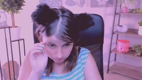 martaedams online show from September 23, 9:18 am