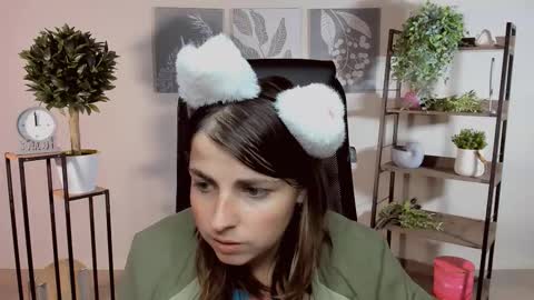 martaedams online show from October 3, 7:24 am