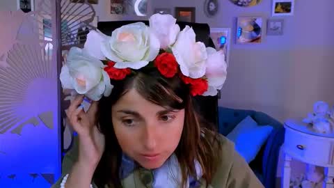 martaedams online show from September 15, 6:11 am