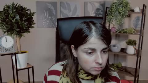 martaedams online show from November 26, 6:47 am