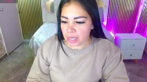 Hey im martina online show from June 17, 5:20 am