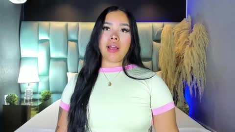 Martina Garcia online show from April 18, 7:29 pm