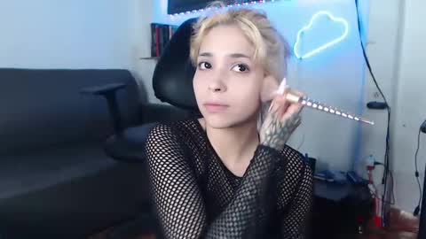                      100   online show from February 23, 11:43 pm