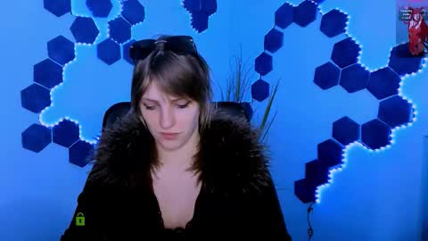 mary_moon__ online show from March 6, 8:04 pm