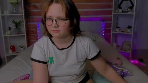 marybryantt online show from February 7, 8:29 am