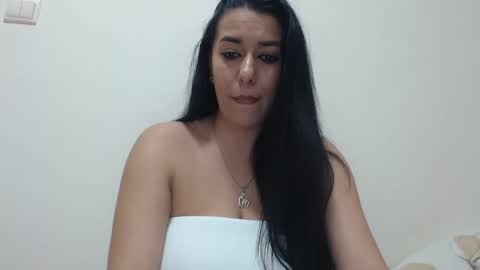 maryem online show from February 15, 1:10 pm