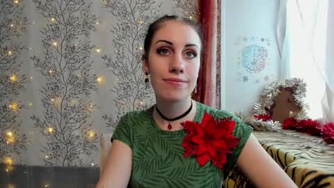 Snapshot of marylou_ chatting on December 23, 4:55 am Mary Lou online show from December 23, 4:55 am