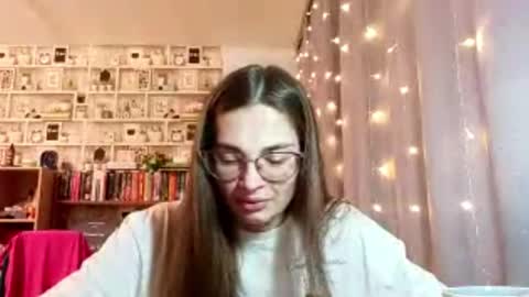 Kelly online show from March 19, 12:20 pm