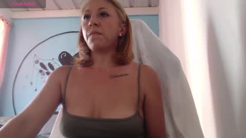 massiel ferreti online show from October 5, 9:53 pm