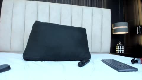 mathilda_liz online show from March 5, 3:41 pm