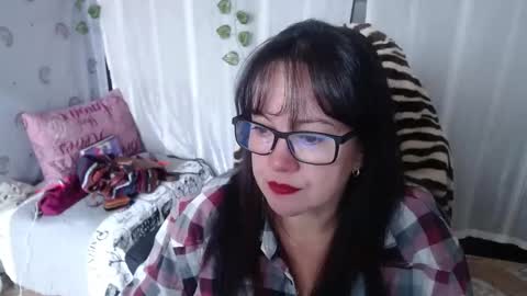 Snapshot of mature_wolf chatting on February 14, 7:54 pm Sonia online show from February 14, 7:54 pm