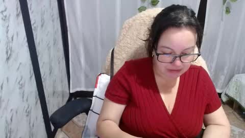 Snapshot of mature_wolf chatting on March 6, 11:58 am Sonia online show from March 6, 11:58 am