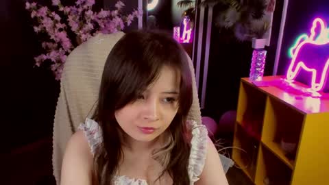 may_lings online show from May 2, 11:13 am