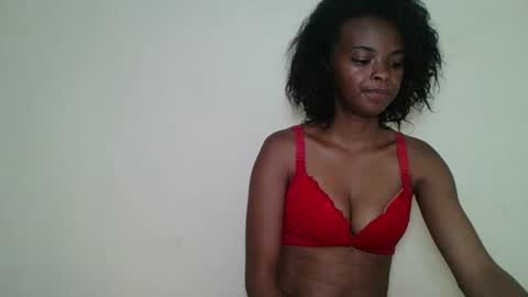 mayalabelle online show from November 17, 1:23 pm