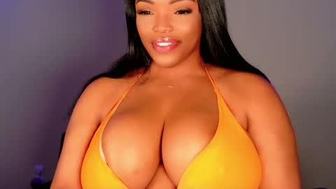 MayBabi online show from October 6, 1:17 pm