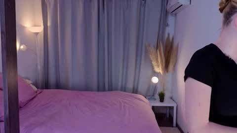 Alice online show from March 1, 4:18 pm