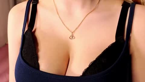 Alice online show from April 16, 4:17 pm