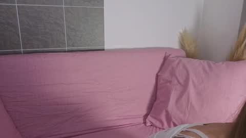 Alice online show from November 18, 4:08 pm