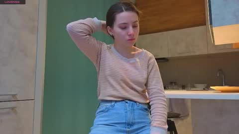 My name Casey  online show from December 15, 4:07 am