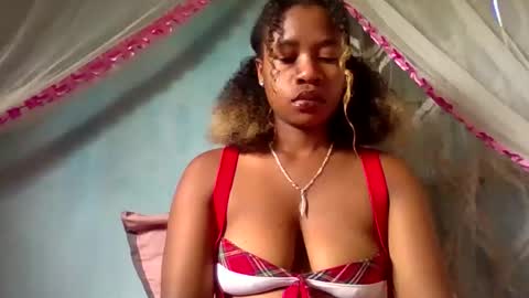 mayrah online show from March 26, 6:48 am