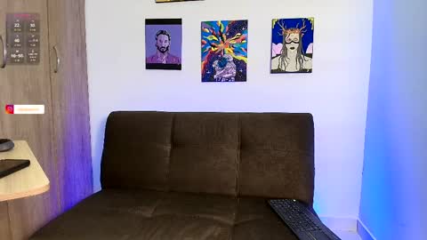 Mazi keen online show from April 6, 11:39 pm