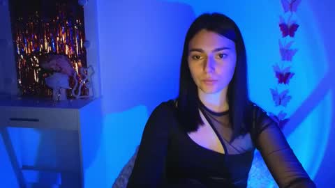 Dina online show from March 12, 4:24 pm