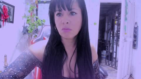 megan grace 20 online show from January 3, 11:25 am