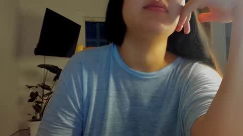 Snapshot of megan_lu20 chatting on October 22, 7:24 am Megan Lu online show from October 22, 7:24 am