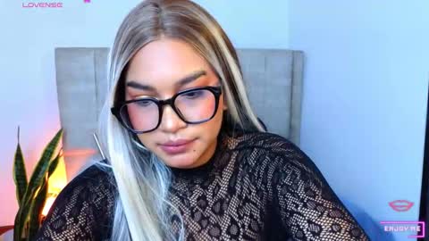 Megan online show from February 19, 2:11 am