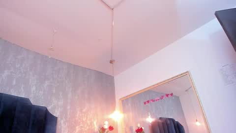 Isis ariany  online show from January 16, 1:51 pm