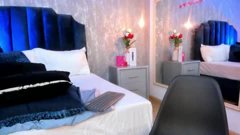 Isis ariany  online show from November 25, 2:19 pm