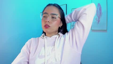 megan online show from December 8, 11:51 pm