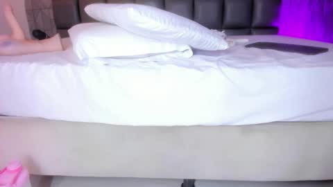 Megan online show from November 22, 9:28 pm