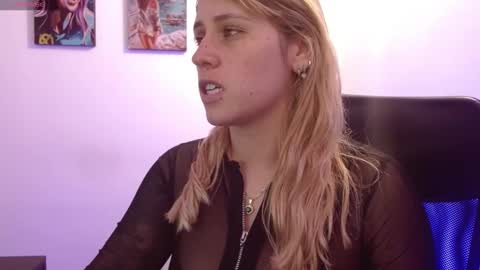 Snapshot of meganlk chatting on February 16, 9:38 pm MEGAN online show from February 16, 9:38 pm
