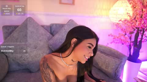 Megan Lowell online show from February 10, 7:50 pm