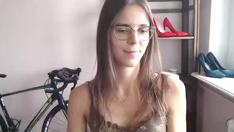 Megi online show from March 29, 8:13 am